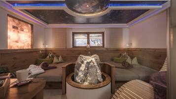 Chalet Royal, 8 Schlafzimmer (Sauna, Whirlpool & Private Spa) | Hochwertige Bettwaren, Select-Comfort-Betten, Zimmersafe