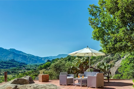Terrace/patio. Il Poggio Luxury Country Resort