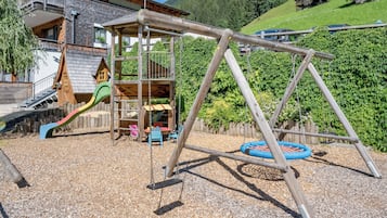 Children's play area - outdoor