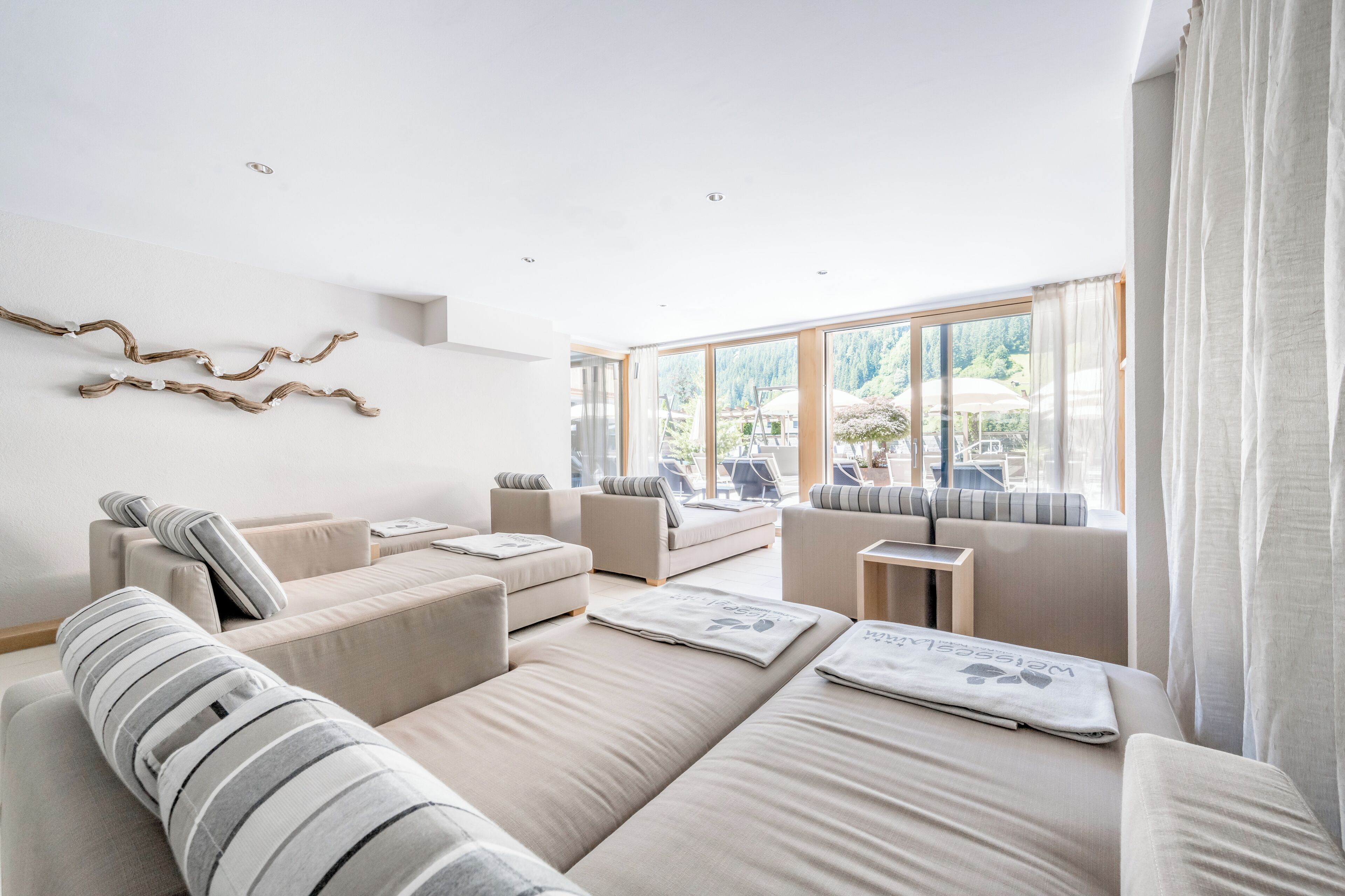 sauna, steam room, body treatments, hot stone massages, sports massages