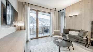 Superior Double Room | In-room safe, individually decorated, individually furnished