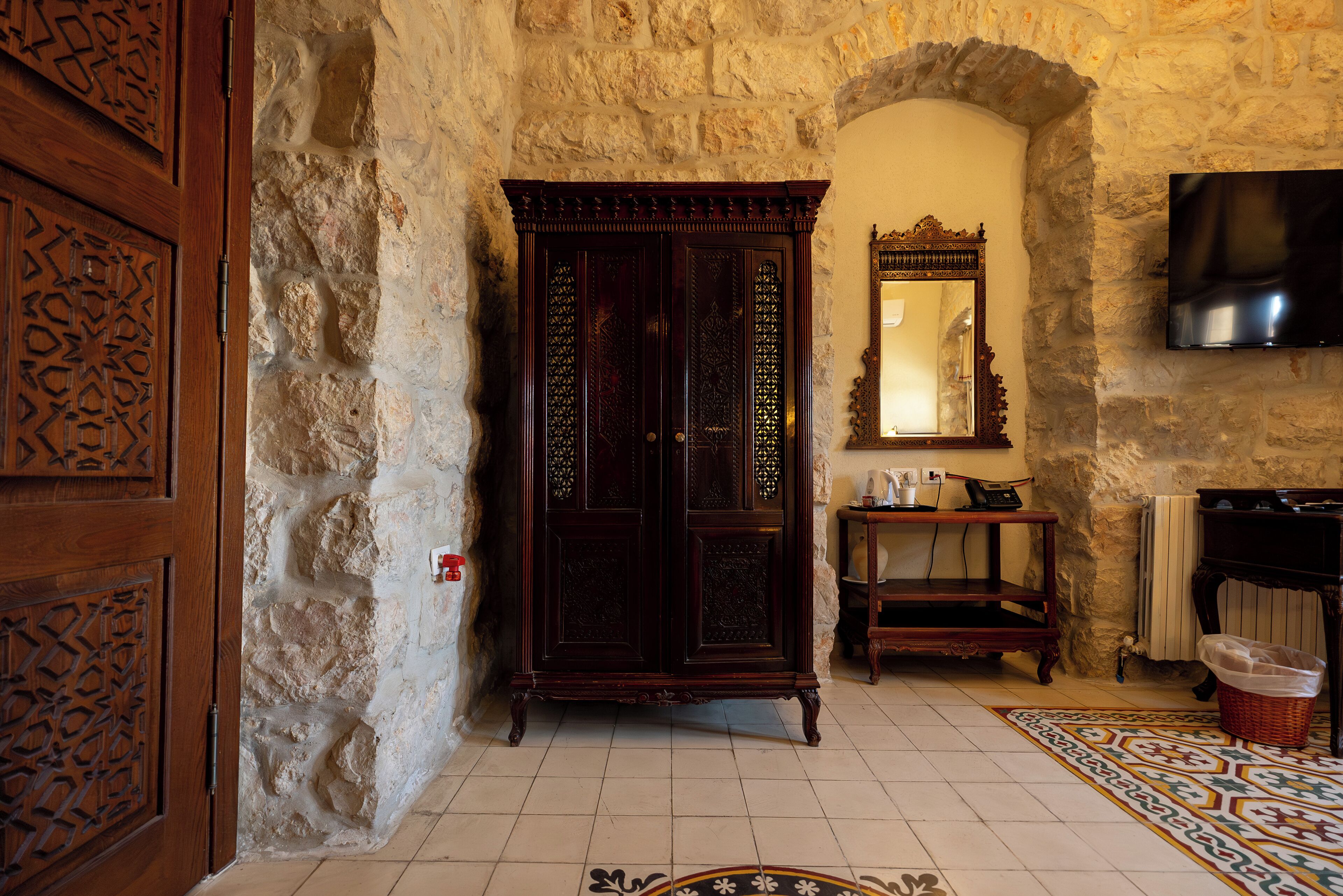 queens double room | 1 bedroom, egyptian cotton sheets, premium bedding, down duvets