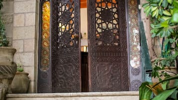 EntrĂ©e de lâhĂ©bergement