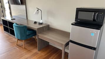 Premium bedding, blackout curtains, soundproofing, free WiFi