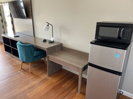 Deluxe Room, 2 Double Beds | Premium bedding, blackout drapes, soundproofing, free WiFi