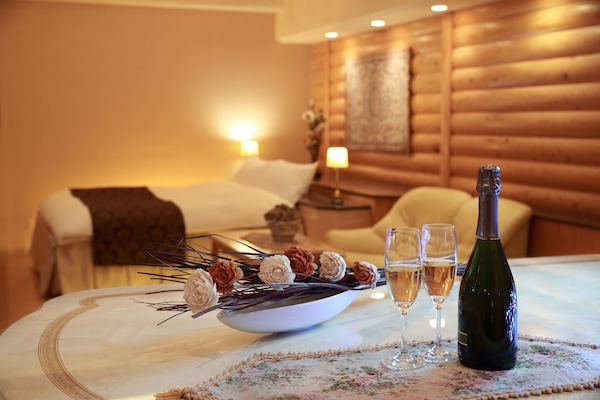 Room service - dining