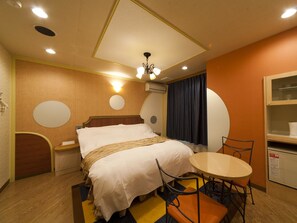 Free WiFi, bed sheets - Hotel Fine Aroma Dotonbori (Osaka)