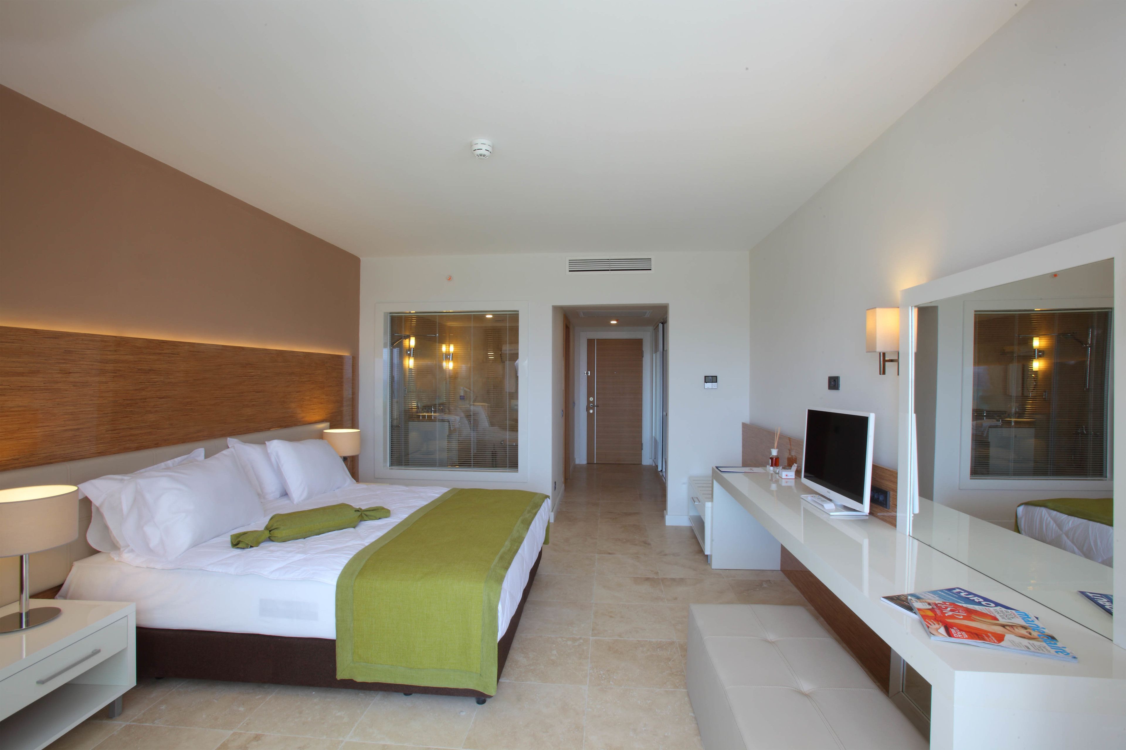 minibar, in-room safe, soundproofing, free wifi