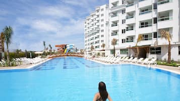 2 outdoor pools, pool umbrellas, sun loungers