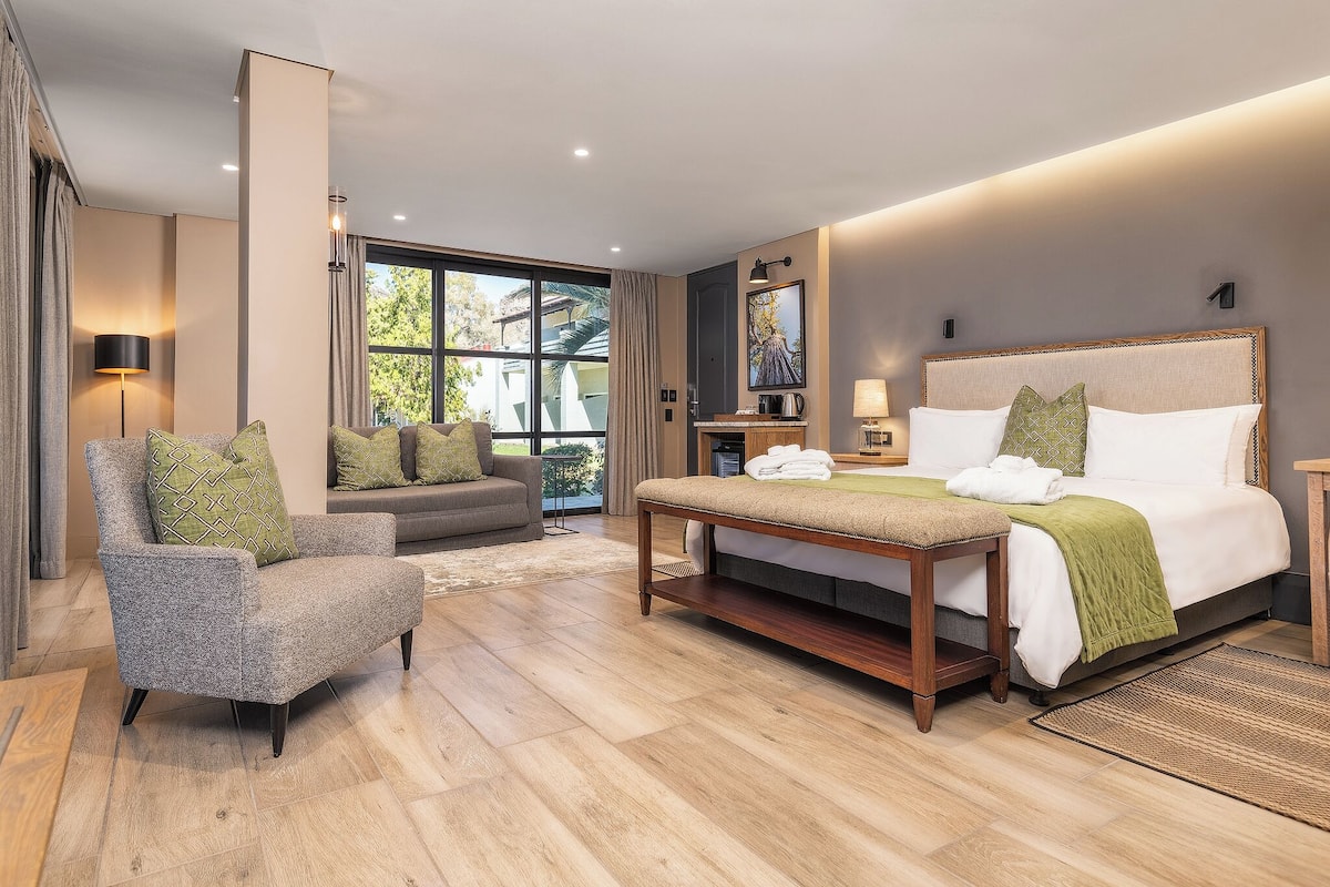 Minibar, caja de seguridad en la habitación, escritorio y wifi gratis