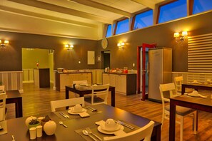 Dining - Namib Guesthouse (Swakopmund)