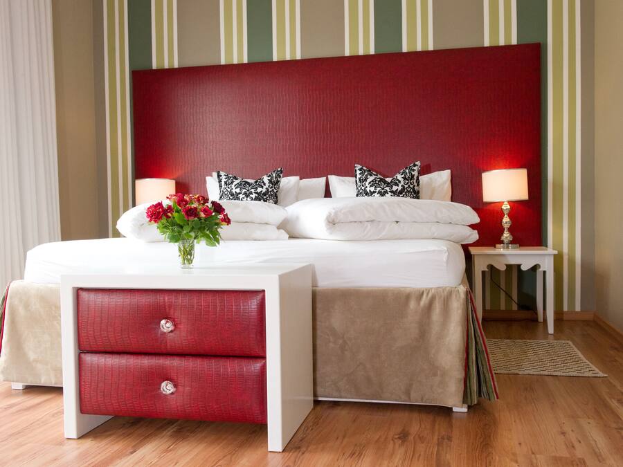 Luxury Room | In-room safe, desk, soundproofing, free WiFi