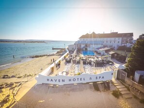 On the beach - Haven Hotel (Poole)