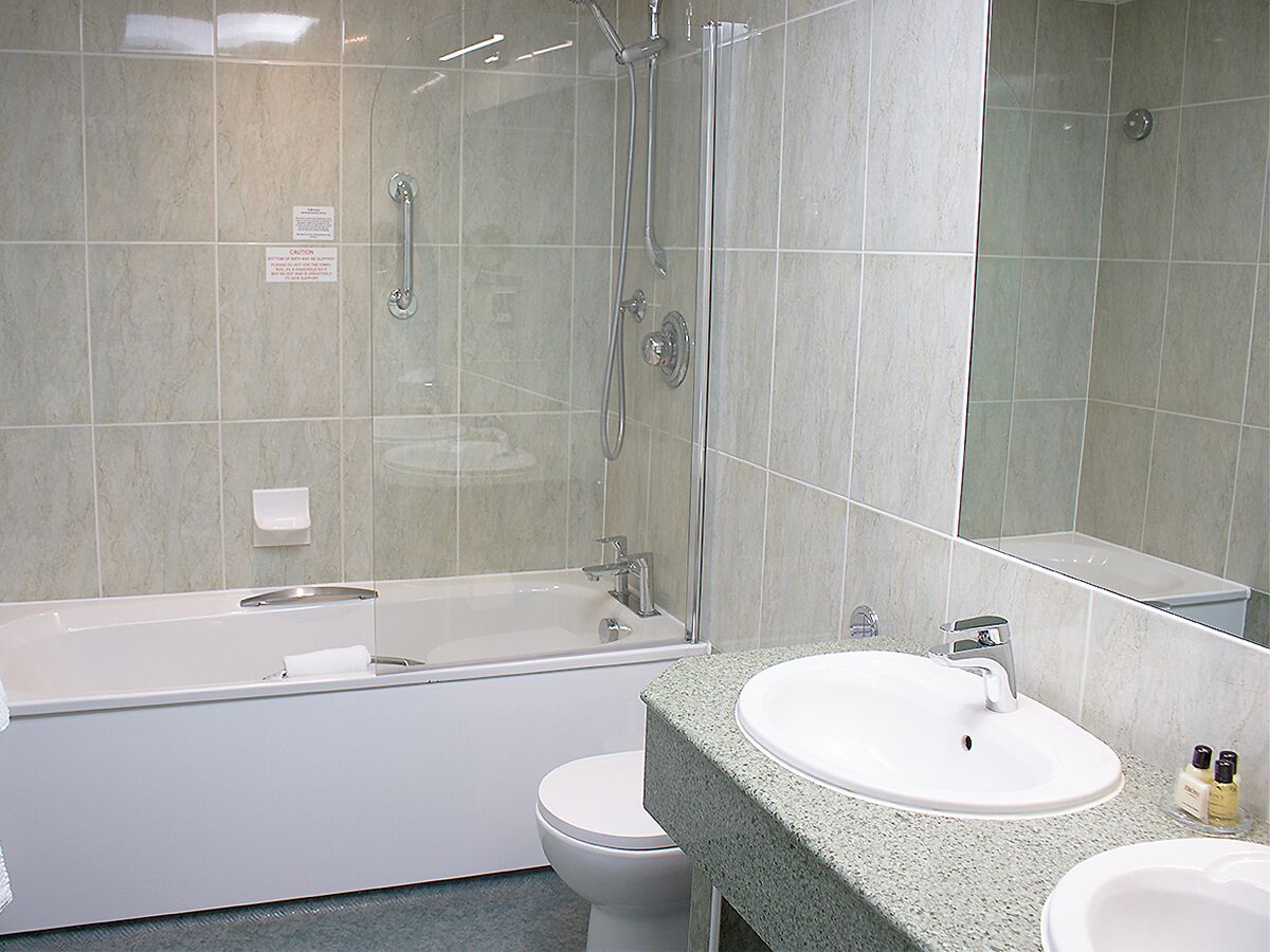 Photo - Sandbanks Hotel