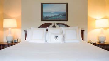 King Deluxe Room | Literie de qualité, coffre-fort, bureau, rideaux d’obscurcissement