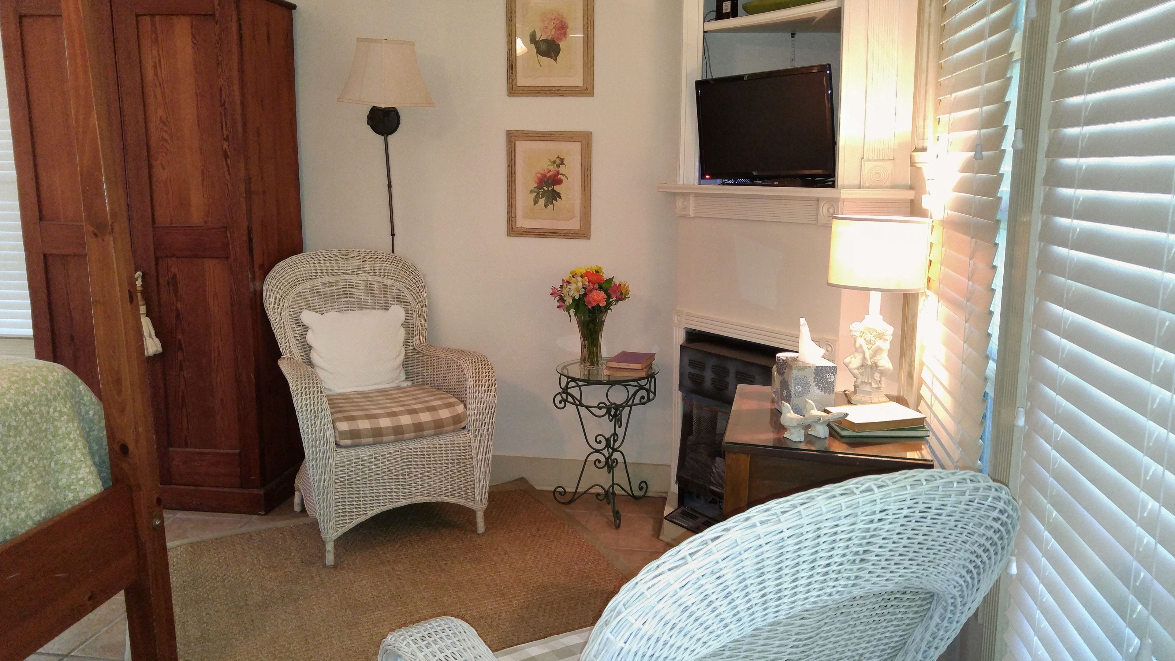 Slumber Hill Cottage | Pillowtop beds, individually decorated, individually furnished