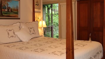 Casa de campo (Slumber Hill Cottage) | Camas com colchões pillow-top, individualmente decorados