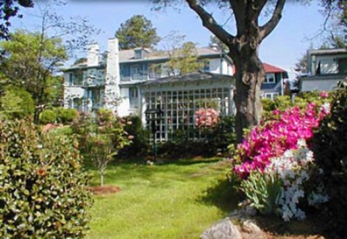 Fuquay Mineral Spring Inn & Garden