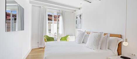 Superior-Zimmer, Terrasse | Hochwertige Bettwaren, Daunenbettdecken, Minibar, Zimmersafe