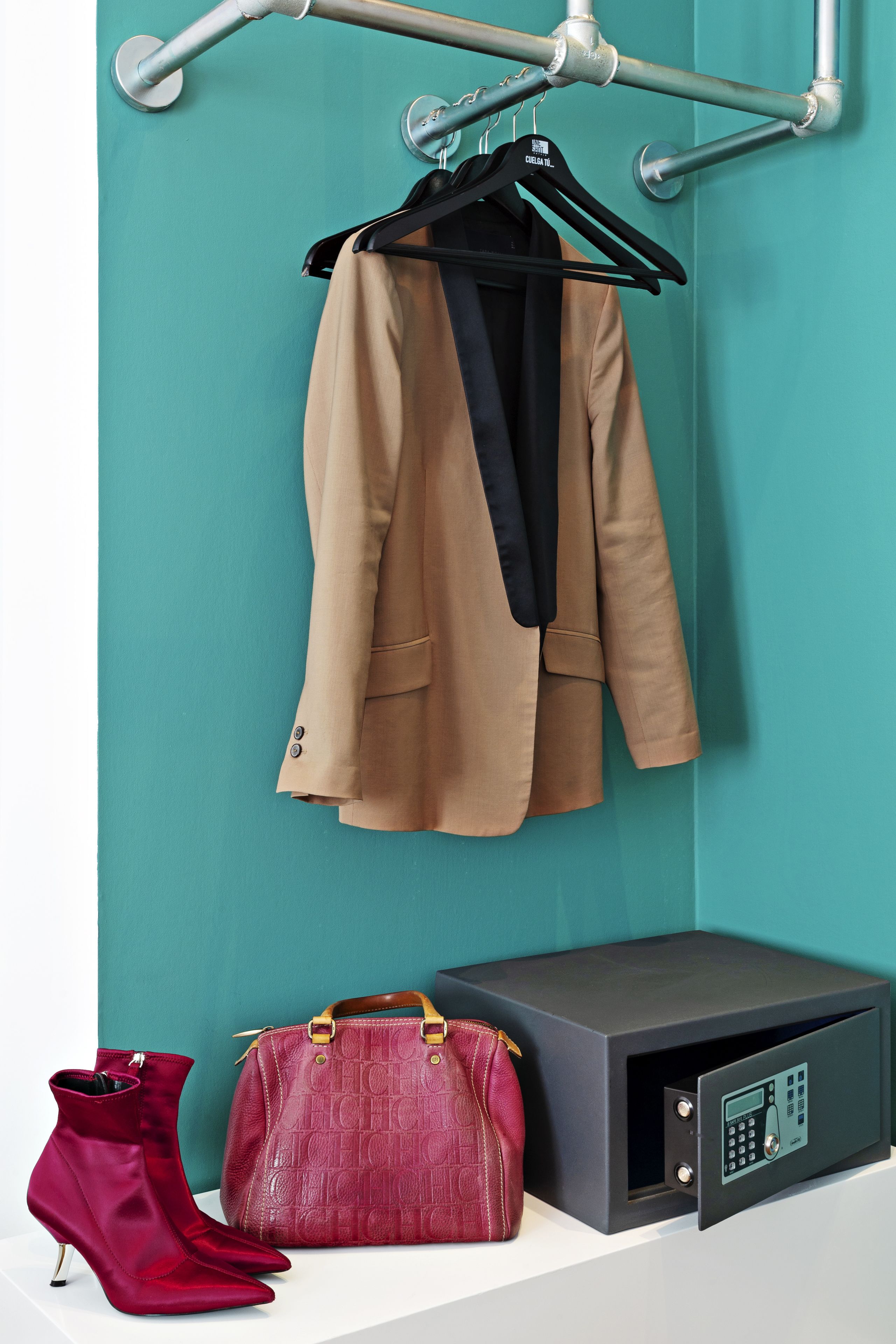 premium bedding, down duvets, minibar, in-room safe