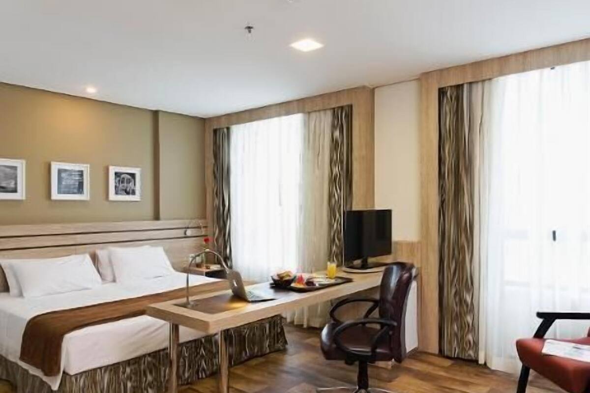 Minibar, in-room safe, desk, blackout drapes