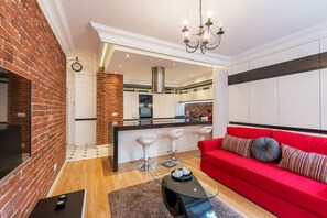 Appartamento (Swietojanska(15 Swietojanska Street)) | Cucina privata | Frigorifero con congelatore, forno, piano cottura, bollitore elettrico