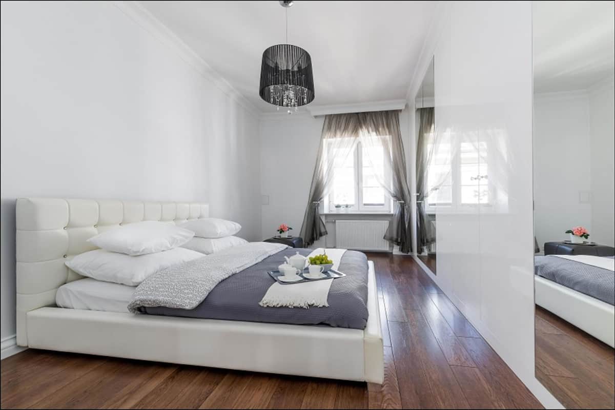 Superior Apartment, 1 Bedroom (at 9 Podwale Street) | Desk, soundproofing, iron/ironing board, rollaway beds (surcharge)