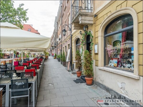 Appartamento (Bonifraterska (at 16 Bonifraterska)) | Con stile personalizzato, con arredamento individuale, una scrivania