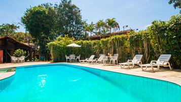 Outdoor pool, pool loungers