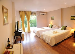 Standard Double Room | 1 bedroom, Select Comfort beds, minibar, in-room safe