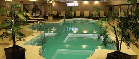 Piscine couverte