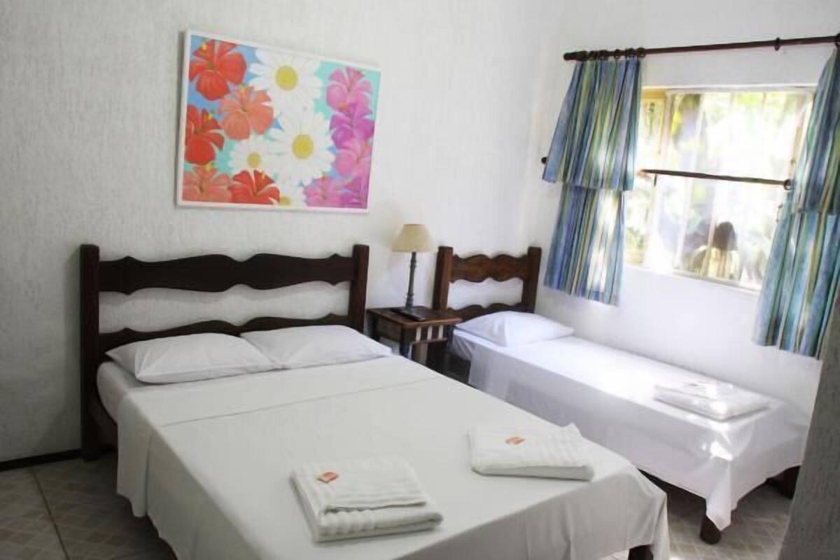 Standard Triple Room | Down comforters, minibar, iron/ironing board