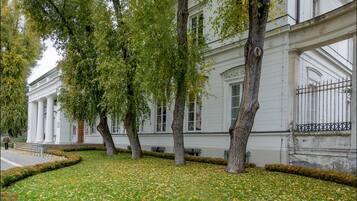 Studio (3 adults - at 17A Elektoralna Street) | Front of property