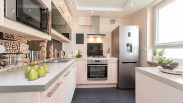 Appartement, 1 chambre (at 4 Szczesliwicka Street) | Couette en duvet d'oie, chambres insonorisées, fer et planche à repasser