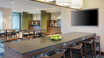 Bao gồm bữa sáng buffet hàng ngày
