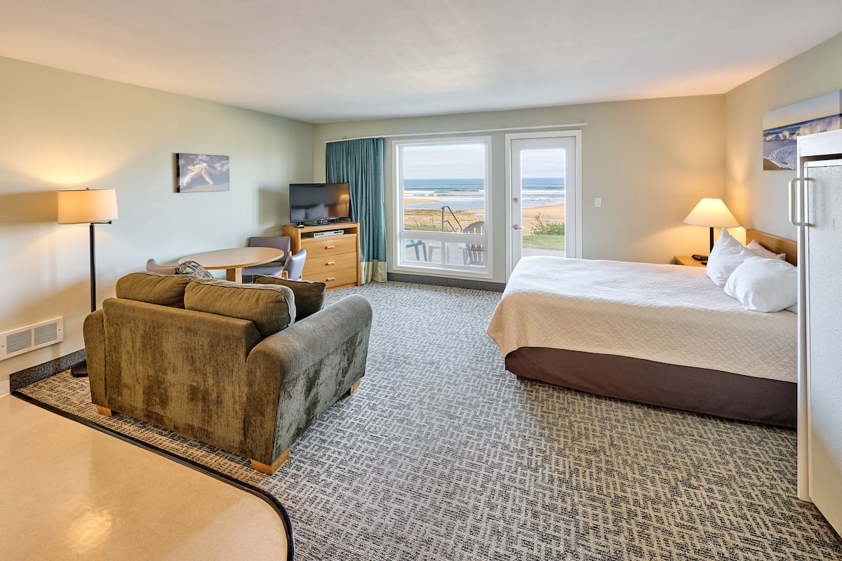 Family Studio, Ocean View, Ground Floor | Iron/ironing board, WiFi (free), alarm clocks, individually decorated