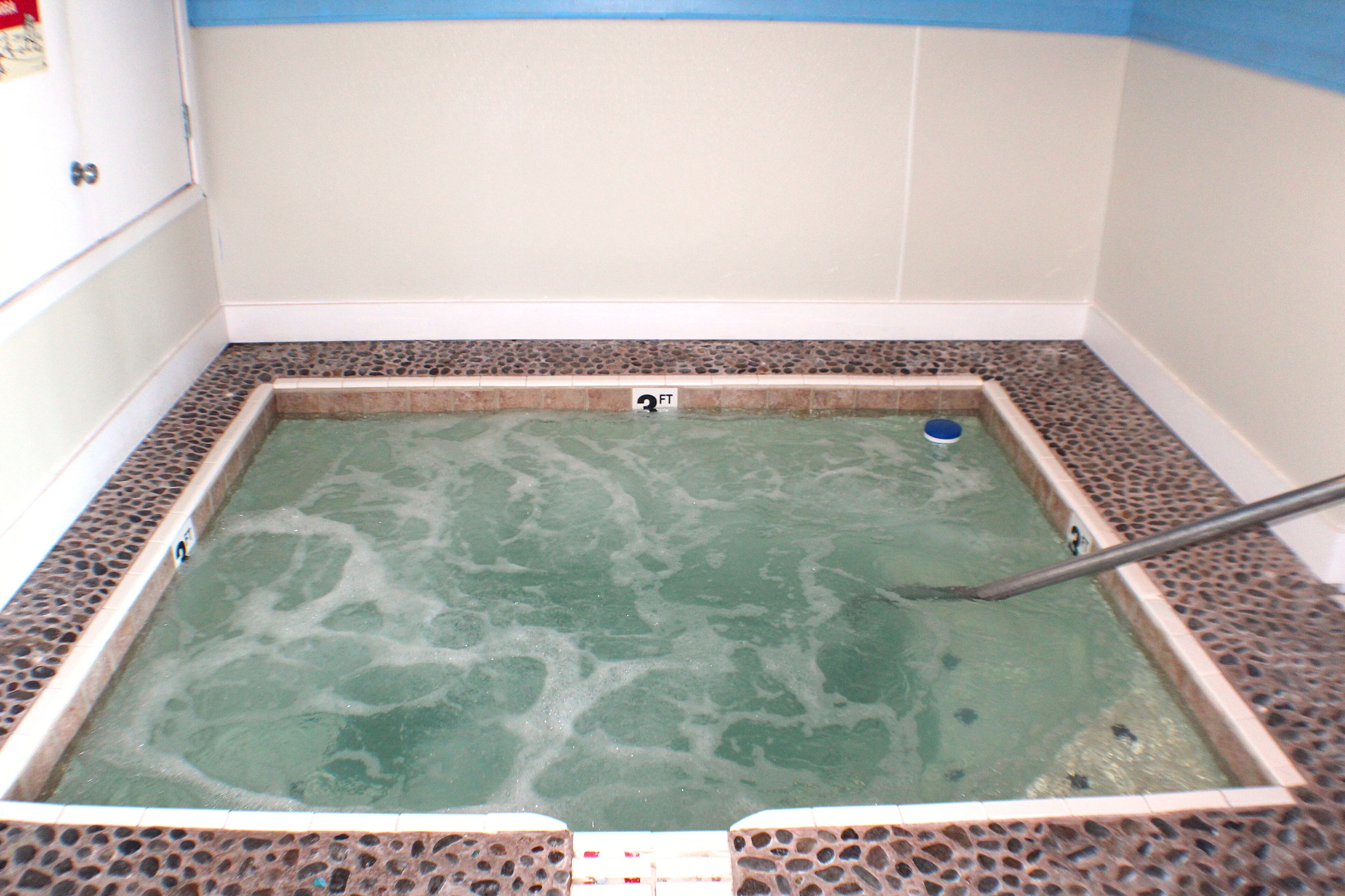 indoor spa tub
