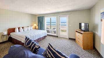 Premium Studio, 1 King Bed, Ocean View, Ground Floor | Individually decorated, individually furnished, iron/ironing board