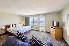 Premium Studio, 1 King Bed, Ocean View, Ground Floor