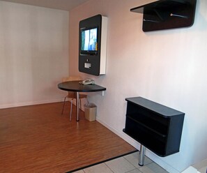 TV