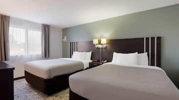 Chambre Standard, 2 grands lits, non-fumeurs | Couette en duvet d'oie, bureau, fer et planche Ă repasser