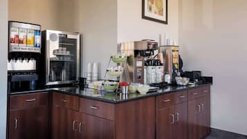 Free daily continental breakfast