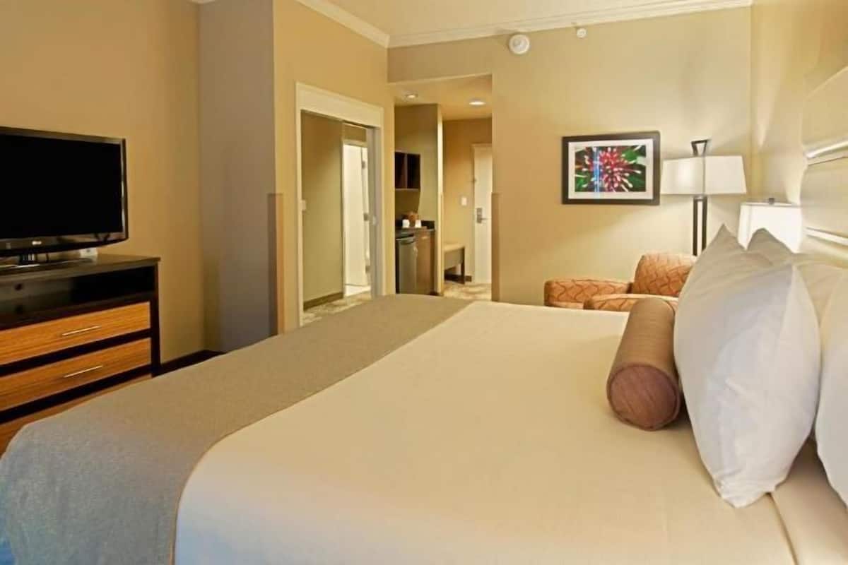 Pillow-top beds, desk, laptop workspace, iron/ironing board