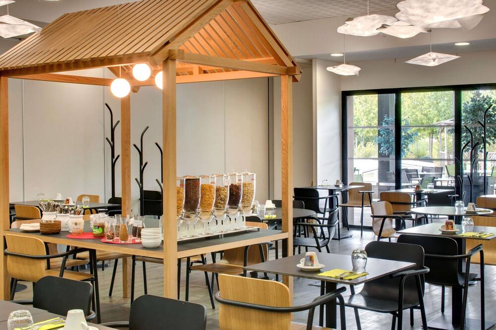 ibis Styles Montargis Arboria Hotel