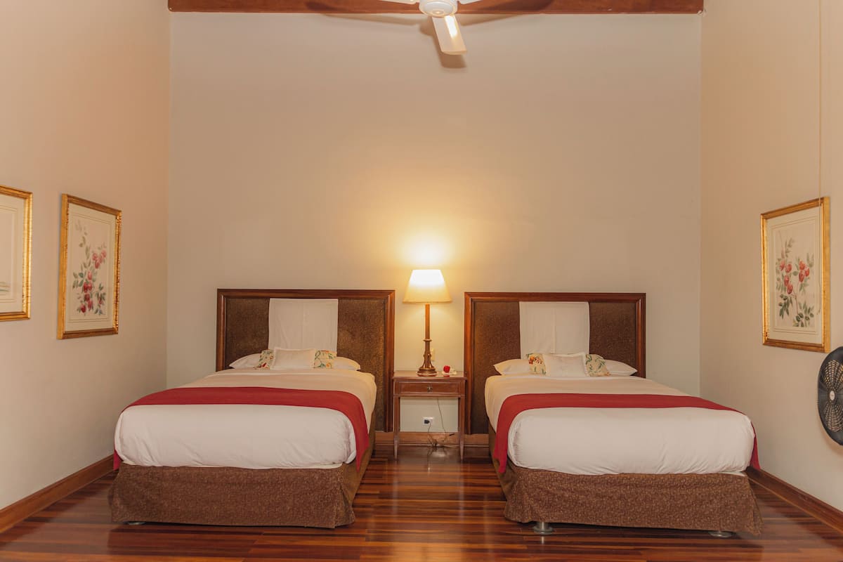 Suite Familiale | 1 chambre, minibar, draps fournis