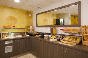 Daily buffet breakfast (EUR 16 per person)