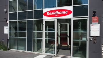 EntrĂ©e de lâhĂ©bergement