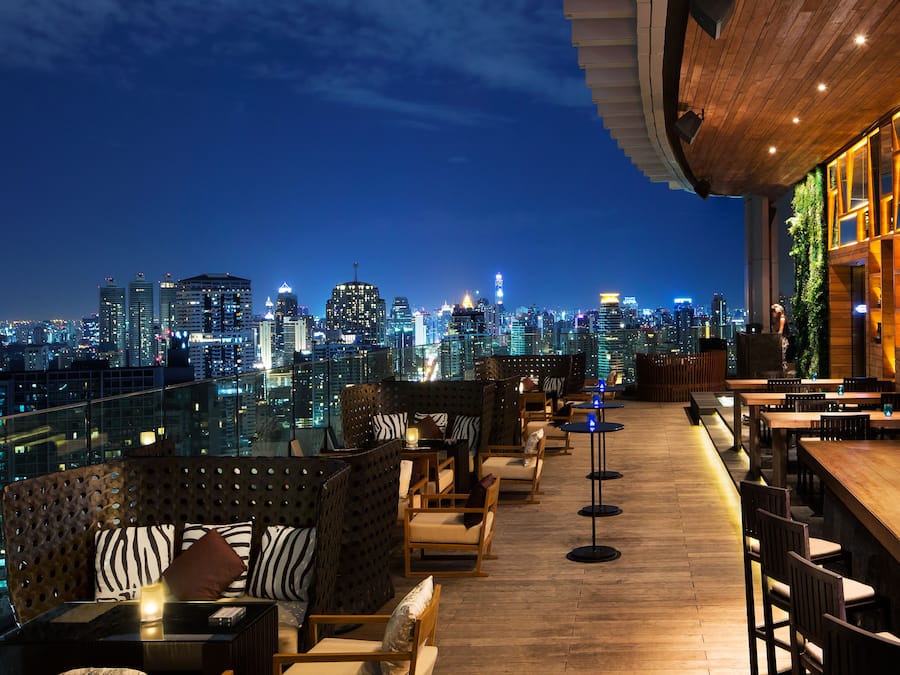 Café da manhã, almoço e jantar; culinária internacional