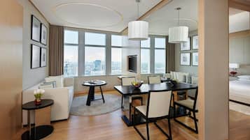 Executive Suite, 2 Bedrooms, Non Smoking | Living area | 39-inch flat-screen TV with cable channels, TV