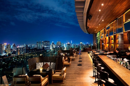 Pool views, serves lunch, dinner, and happy hour. Marriott Bangkok Sukhumvit